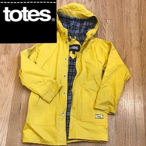 totes yellow raincoat
